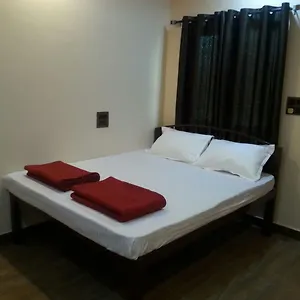 Madhavi Homestay